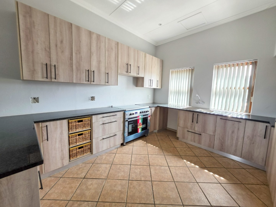 1 Bedroom Property for Sale in Stilbaai Western Cape